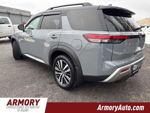 Used 2022 Nissan Pathfinder Platinum w/ Cargo Package image 6