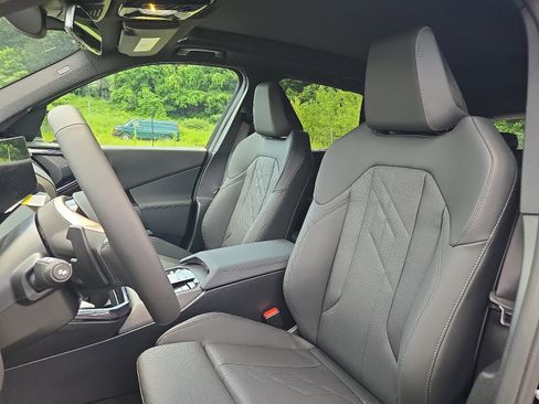 New 2025 BMW X3 xDrive30i w/ Convenience Package image 6