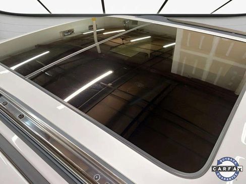 Used 2015 Jeep Grand Cherokee Overland image 25