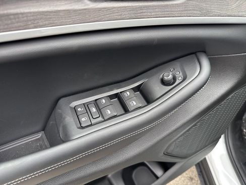 New 2026 Jeep Grand Cherokee Altitude AWD/4WD image 20