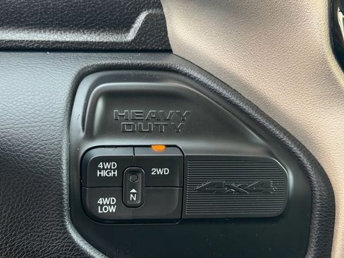 Used 2024 RAM 2500 Laramie AWD/4WD image 32