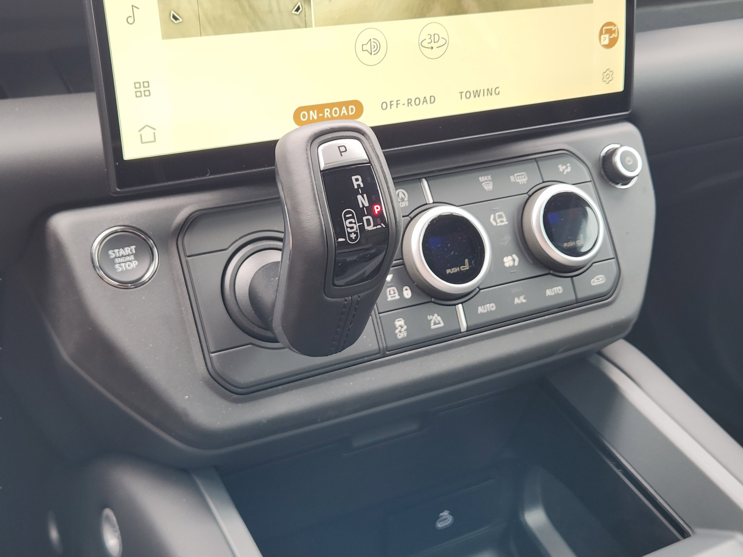 New 2026 Land Rover Defender 110 X-Dynamic SE AWD/4WD image 14