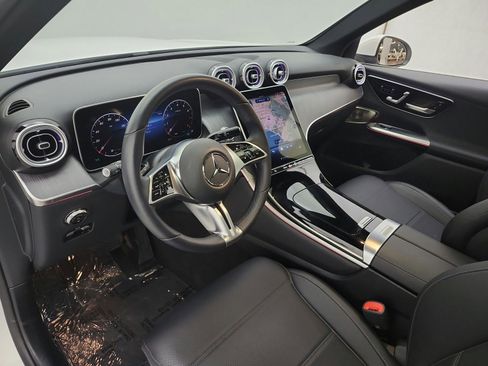 Certified 2025 Mercedes-Benz GLC 300 image 12