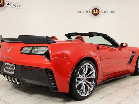 Used 2016 Chevrolet Corvette Z06 w/ 3LZ Preferred Equipment Group RWD image 3