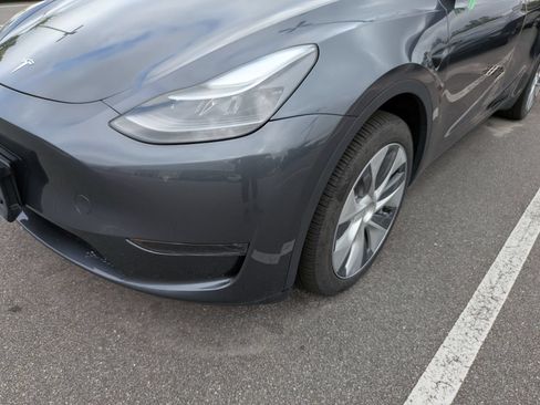 Used 2023 Tesla Model Y Long Range AWD/4WD image 9
