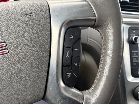 Used 2014 GMC Acadia SLE image 26
