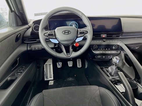 New 2025 Hyundai Elantra N image 16
