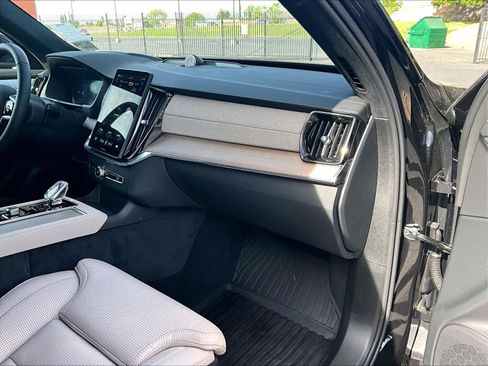 Used 2026 Volvo XC90 T8 Ultra w/ Lounge Package AWD/4WD image 19