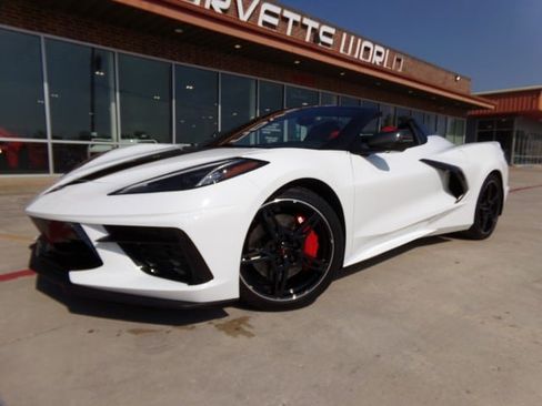 Used 2024 Chevrolet Corvette Stingray Preferred Conv w/ Z51 Performance Package RWD image 1