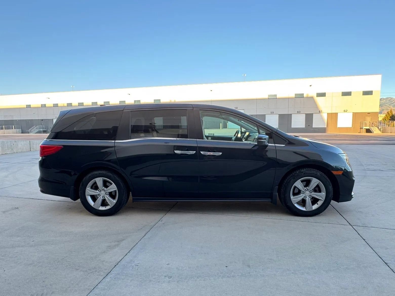Used 2018 Honda Odyssey EX-L image 6