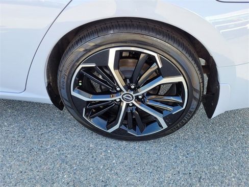 Used 2024 Nissan Altima 2.5 SR image 15