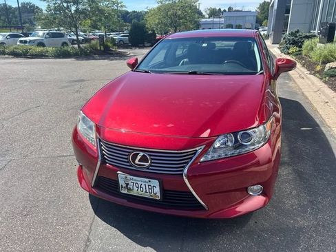 Used 2013 Lexus ES 350 w/ Luxury Pkg FWD image 6