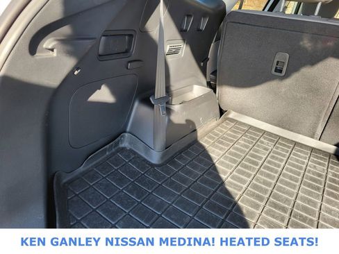 Used 2016 Hyundai Santa Fe SE w/ Cargo Package image 47