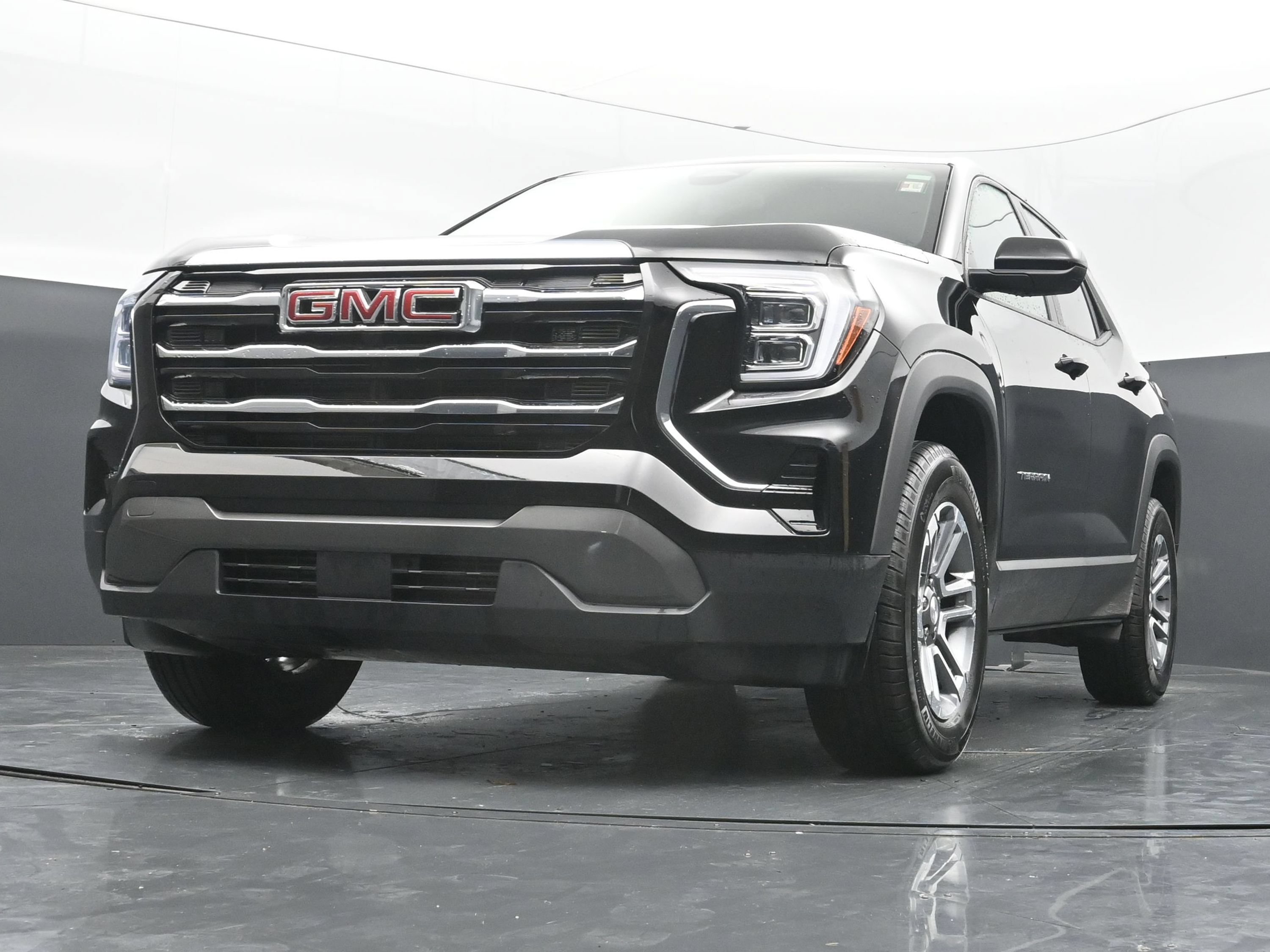 Used 2026 GMC Terrain Elevation FWD image 35