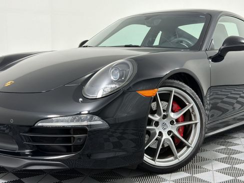 Certified 2014 Porsche 911 Carrera 4S AWD/4WD image 22