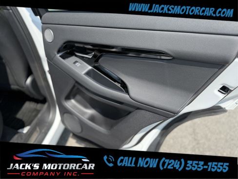 Used 2024 Land Rover Range Rover Evoque Dynamic SE image 17