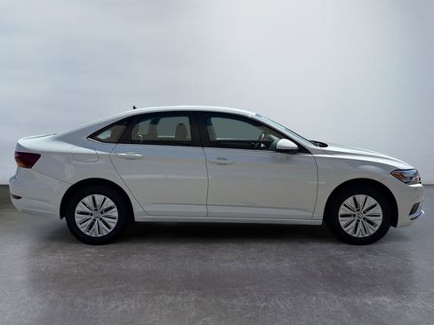 Used 2019 Volkswagen Jetta S FWD image 4