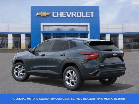 New 2026 Chevrolet Trax LS w/ LS Convenience Package FWD image 4