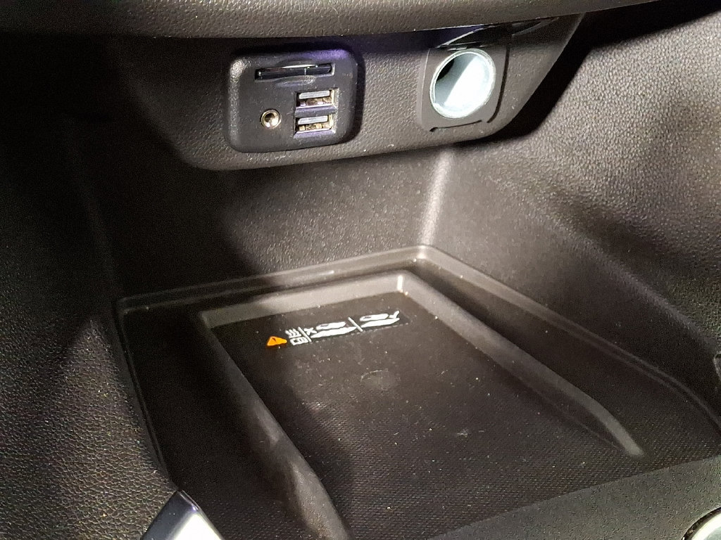 Used 2022 Chevrolet Traverse High Country w/ LPO, Floor Liner Package AWD/4WD image 25
