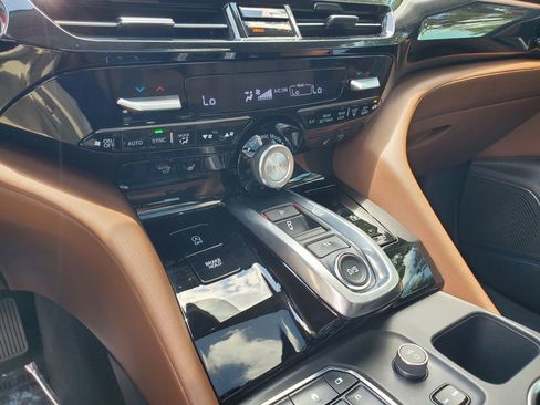 Certified 2023 Acura MDX FWD w/ Technology Package image 33