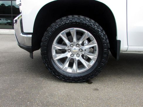 Used 2021 Chevrolet Silverado 1500 LTZ w/ Safety Package II image 14