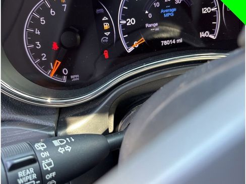 Used 2019 Jeep Grand Cherokee Altitude RWD image 13