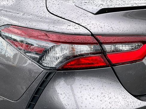 Used 2022 Toyota Camry SE FWD image 25