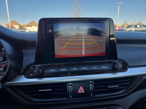 Certified 2024 Kia Forte LXS image 27