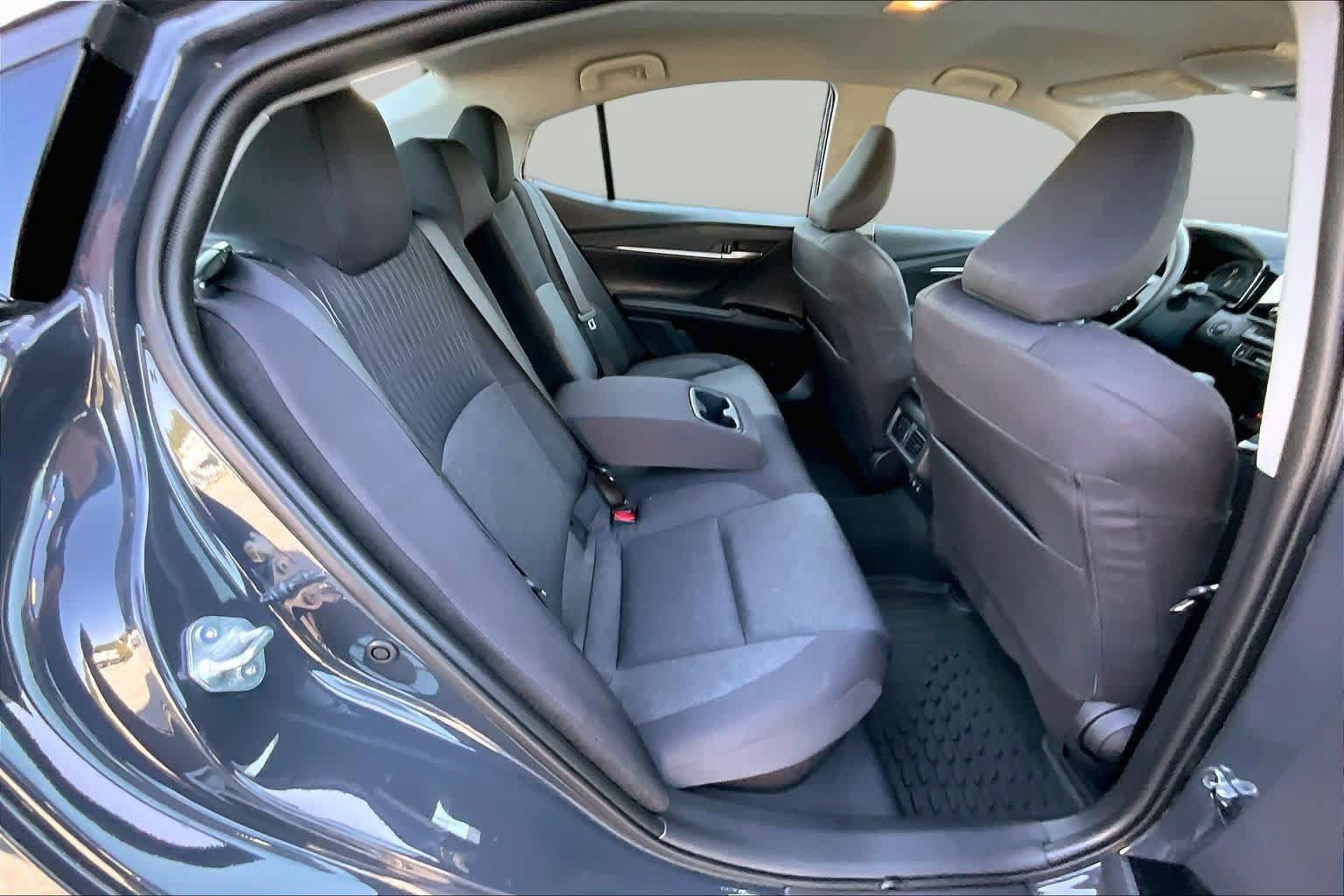 Used 2026 Toyota Camry LE w/ Convenience Package FWD image 18