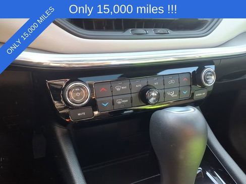 Used 2024 Jeep Compass Limited w/ Sun and Sound Group image 17