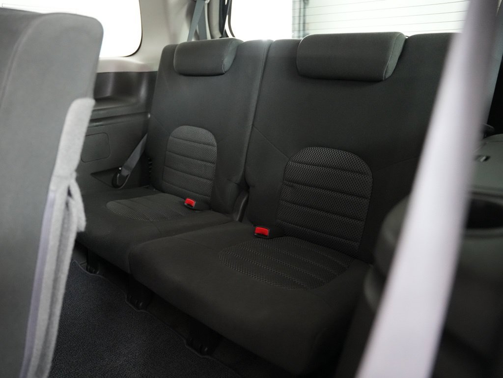 Used 2012 Nissan Pathfinder SV RWD image 33