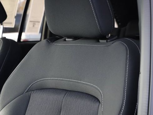 New 2025 Jeep Grand Cherokee 4WD image 13