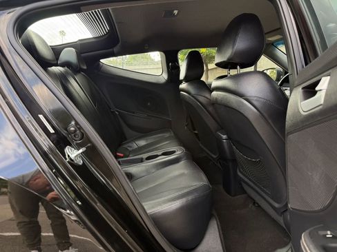 Used 2015 Hyundai Veloster Turbo FWD image 45