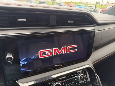 Used 2024 GMC Sierra 2500 AT4 w/ AT4 Premium Plus Package AWD/4WD image 23