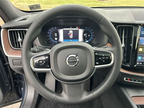 Used 2023 Volvo XC60 B5 Plus w/ Climate Package image 18