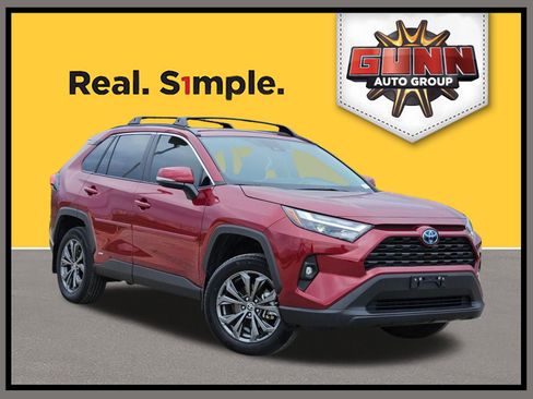 Used 2024 Toyota RAV4 XLE Premium image 1