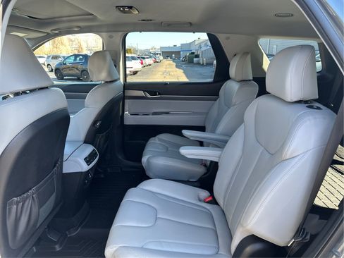 Used 2022 Hyundai Palisade SEL w/ Premium Package image 10