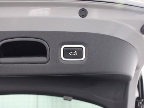 Used 2022 Kia Stinger GT2 image 26