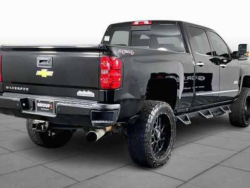 Used 2017 Chevrolet Silverado 2500 High Country w/ Duramax Plus Package image 13