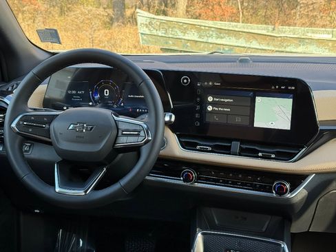 New 2026 Chevrolet Equinox ACTIV image 17