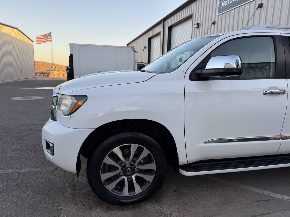Used 2018 Toyota Sequoia Limited w/ Safety & Convenience Package AWD/4WD image 3