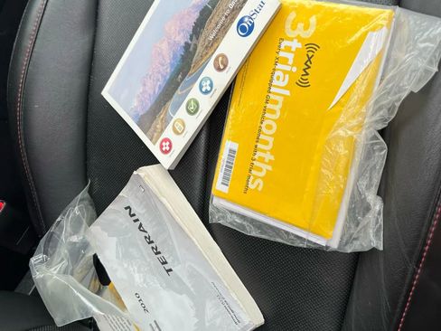 Used 2010 GMC Terrain SLT w/ Cargo Package image 21