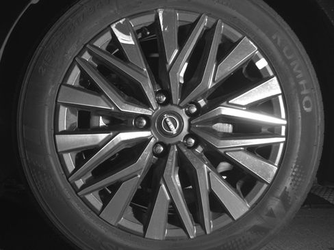 Used 2025 Nissan Altima 2.5 SV image 12