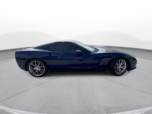 Used 2006 Chevrolet Corvette Coupe w/ Preferred Equipment Group RWD image 5
