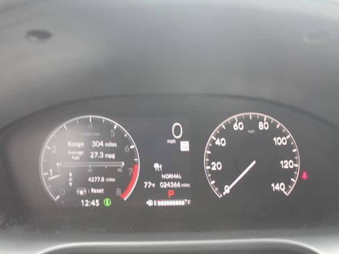 Used 2024 Honda HR-V LX image 9