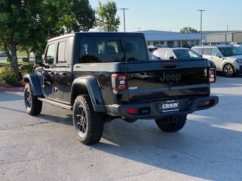 Used 2024 Jeep Gladiator Sport AWD/4WD image 5