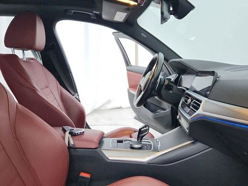 Used 2022 BMW 330i Sedan w/ M Sport Package image 25