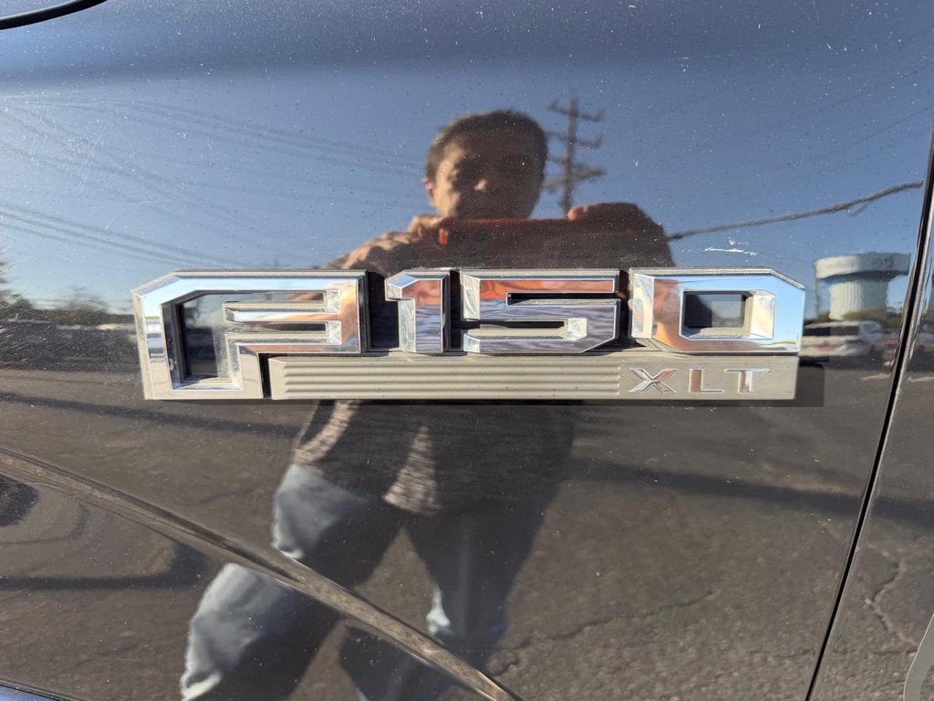 Used 2016 Ford F150 XLT w/ Equipment Group 302A Luxury AWD/4WD image 11