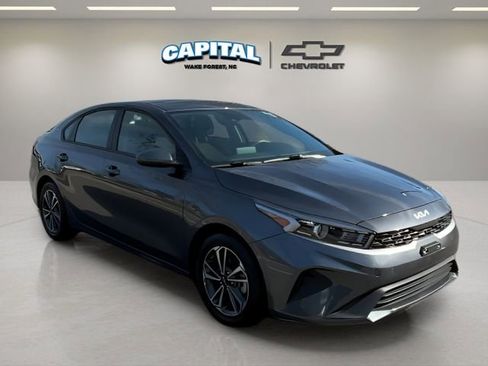 Used 2024 Kia Forte LXS image 7