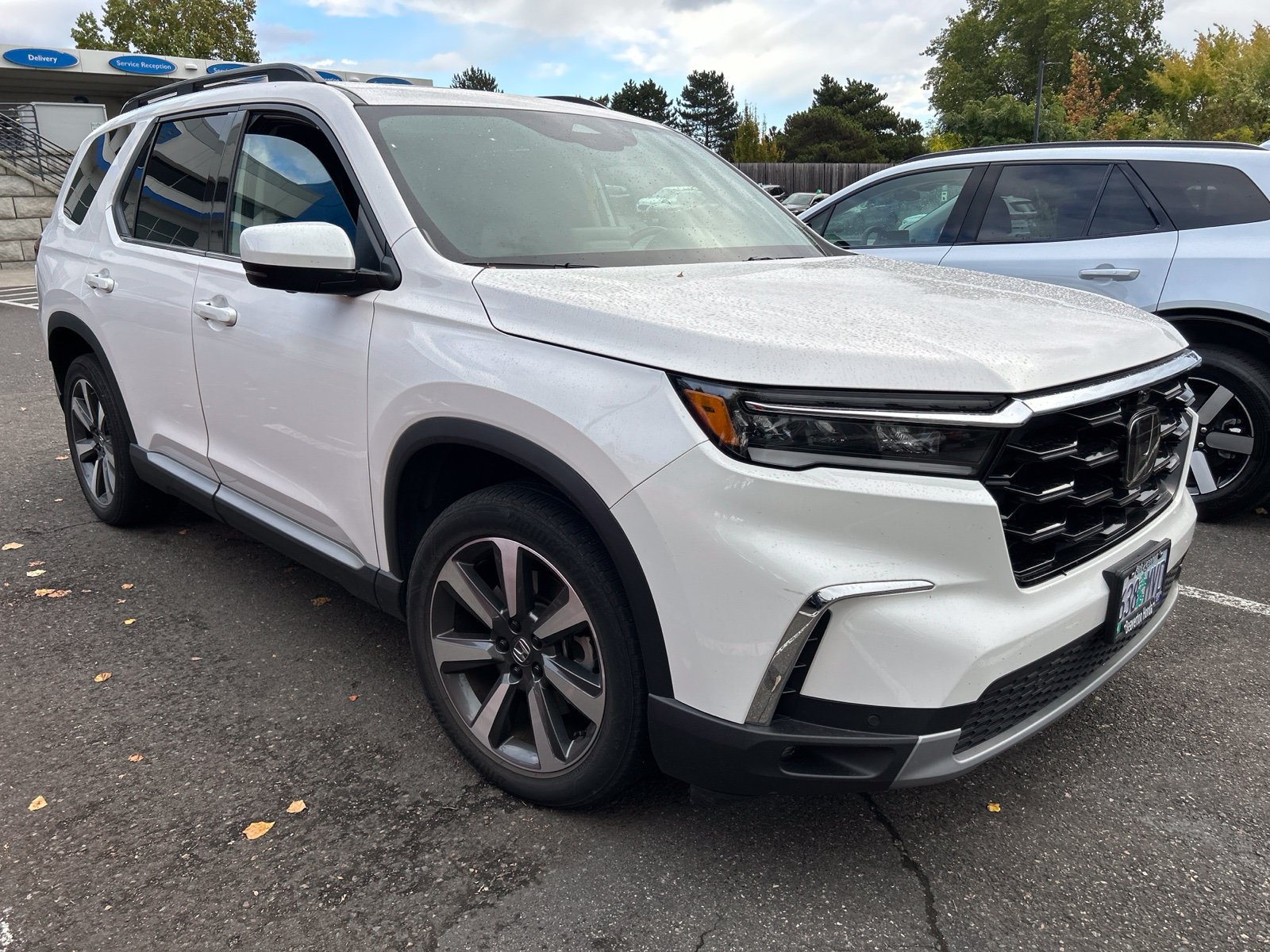 Used 2023 Honda Pilot Elite image 4